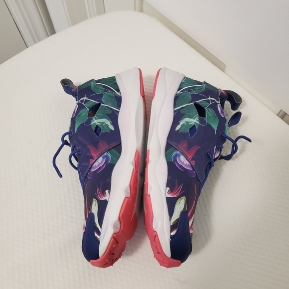 Reebok Colorful Print 3D Ultralite Sneakers Size 6, Walking, Running - Picture 3 of 16